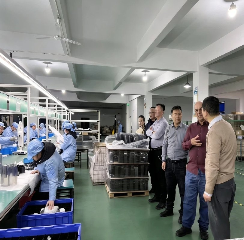 UNION Technologies Global Clients Visiting Production Workshop, Professional Cleaning Appliance Manufacturing Process